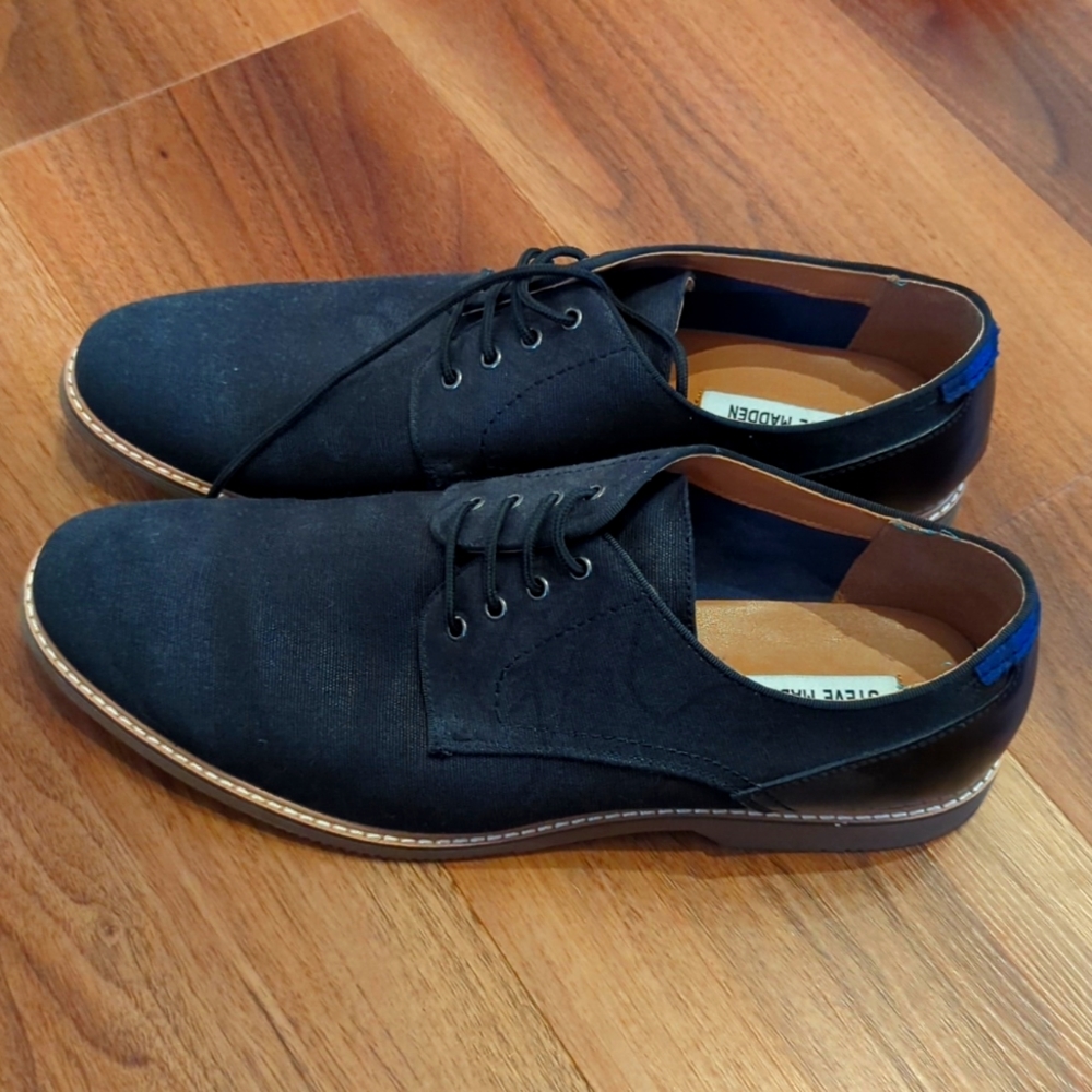 Black Steve Madden shoes size 12